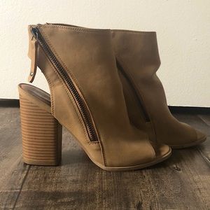 Tan chunky heels